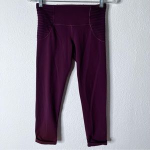 Lululemon burgundy Capri leggings